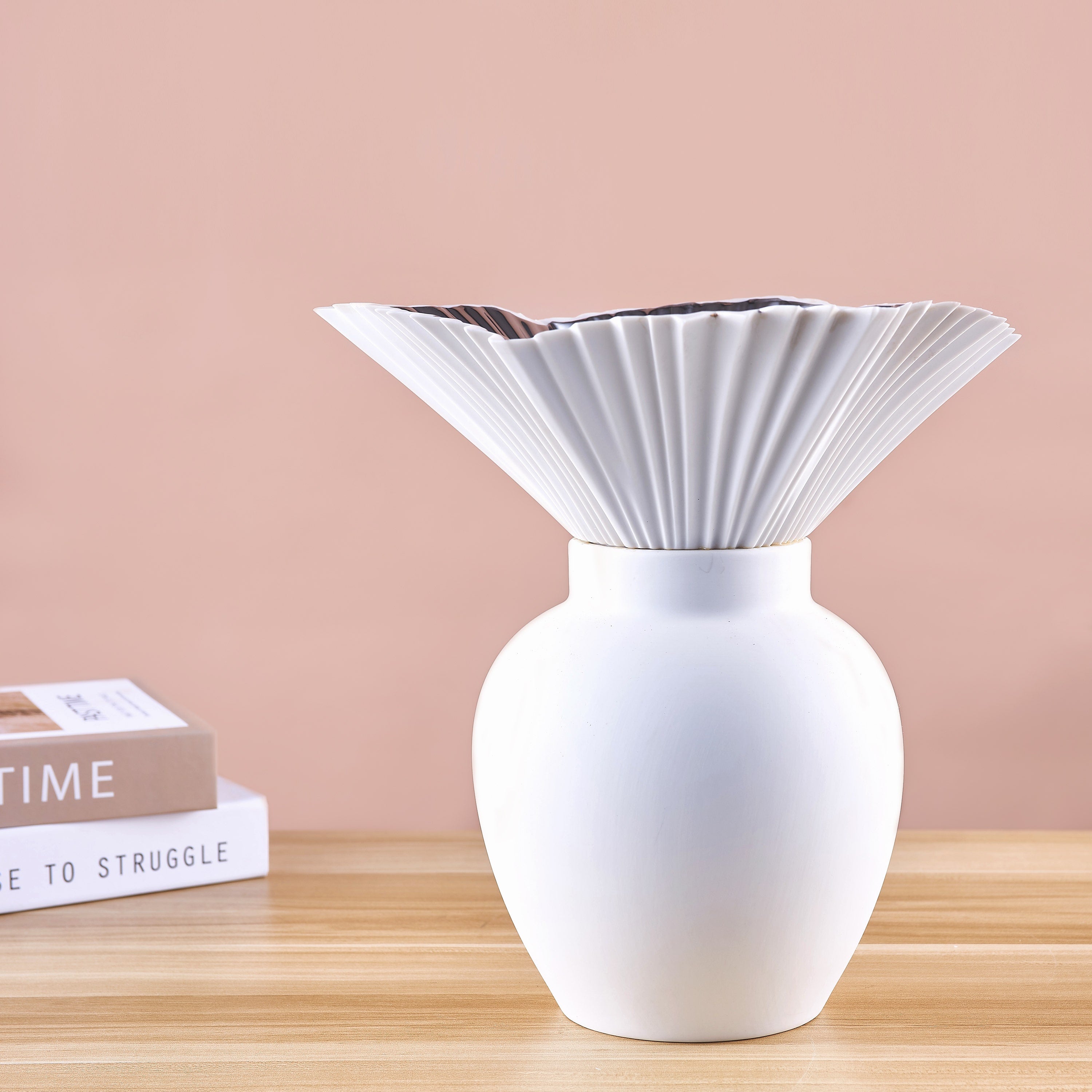 City Of Lights (White/Black)