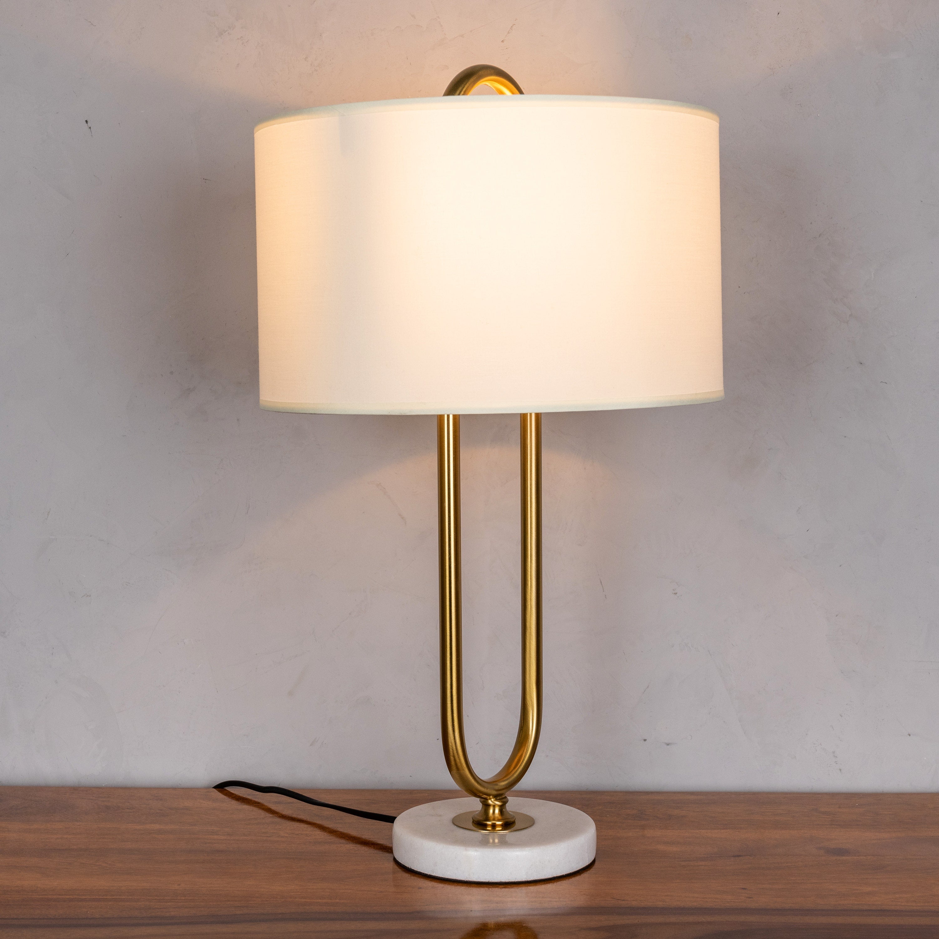 Hold Me Close (Gold, White) Marble Table Lamp