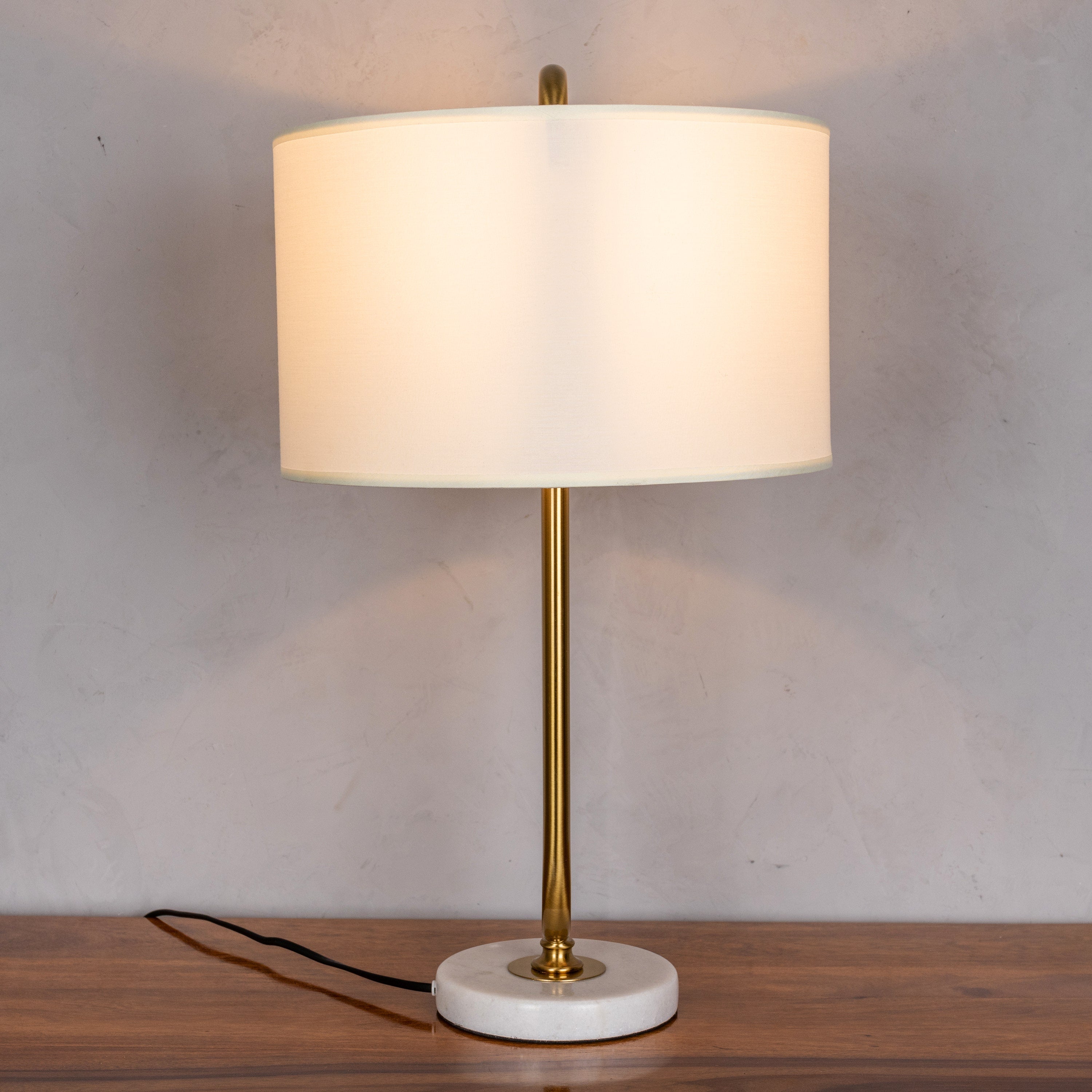 Hold Me Close (Gold, White) Marble Table Lamp