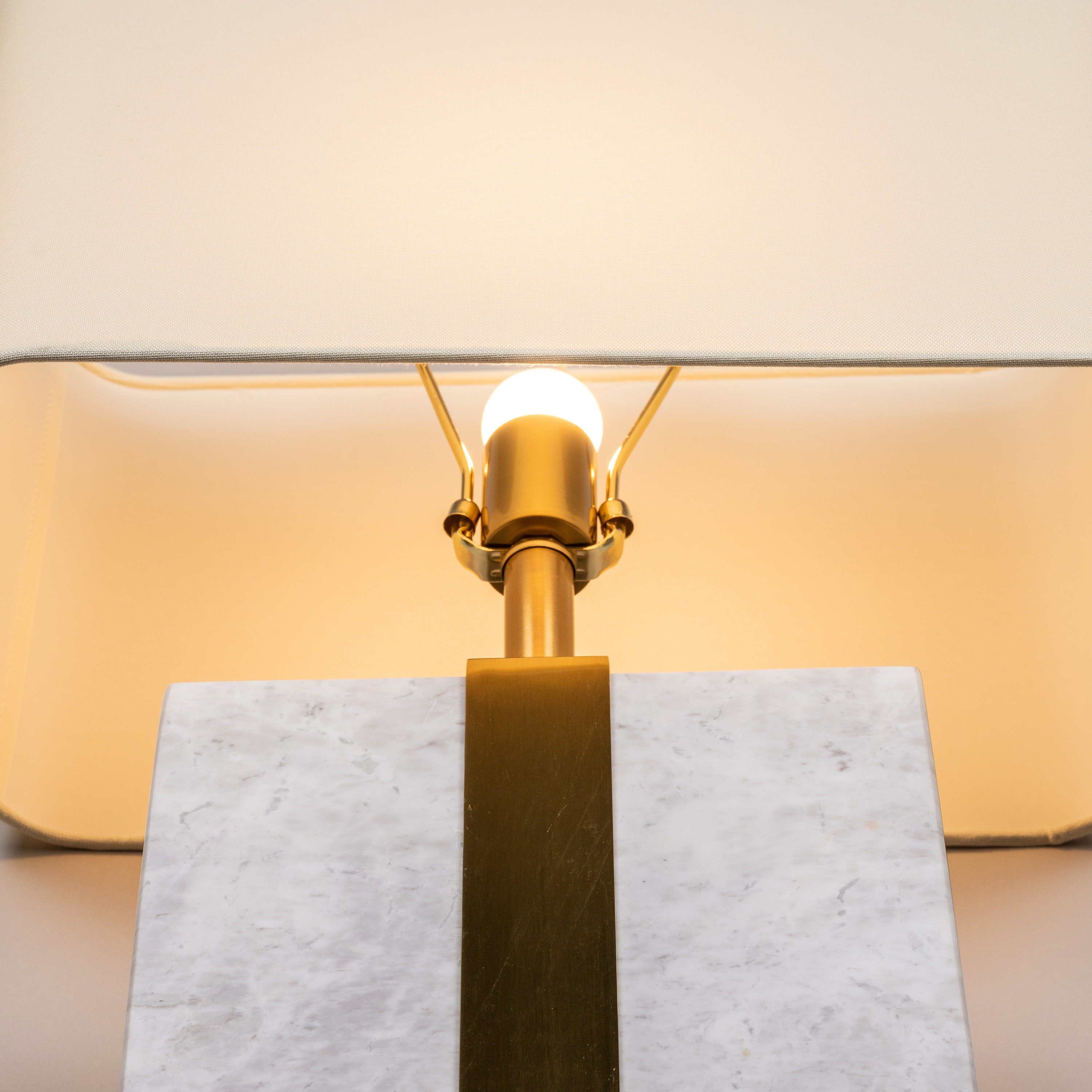 Just A Memory (Extra Large, White, Gold) Marble Table Lamp