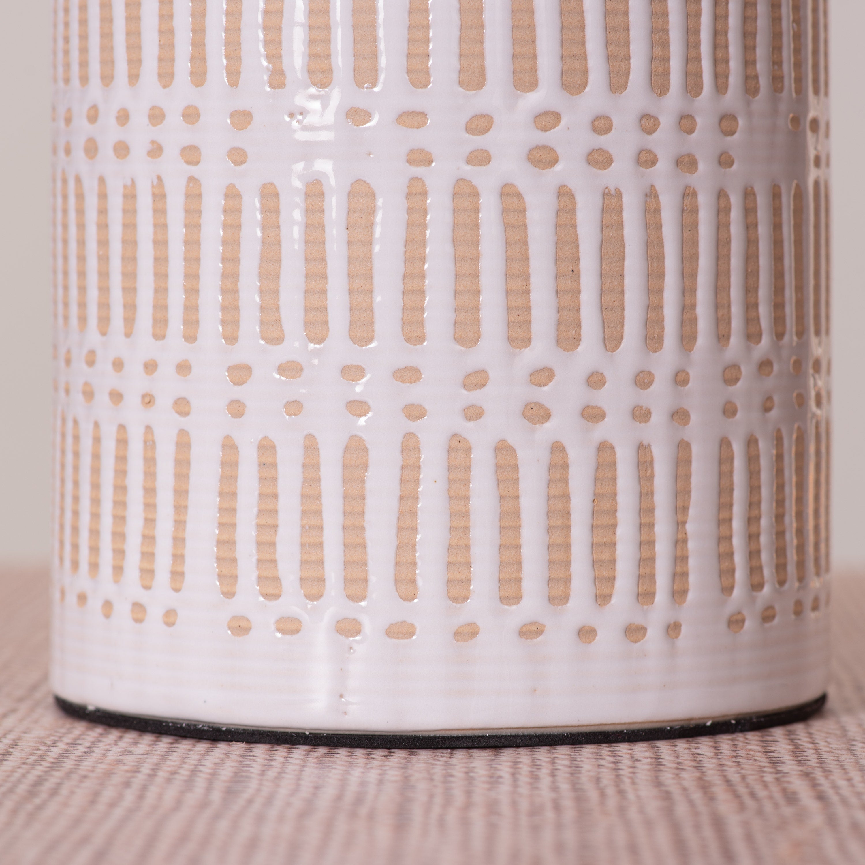 Tan Bran (Brown, Beige) Ceramic Table Lamp