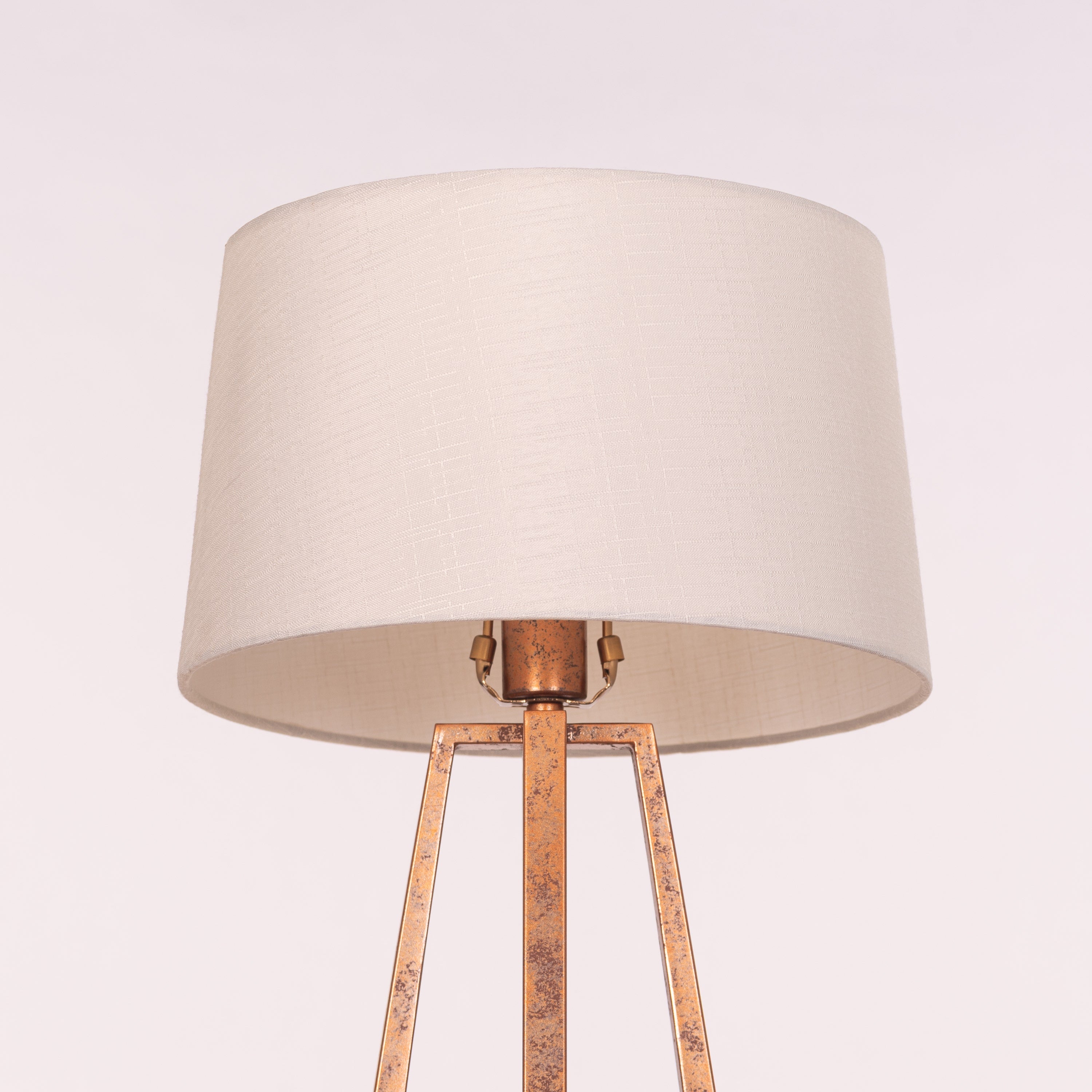 Sweet Escapade (Antique Gold, Off-White) Metal Table Lamp