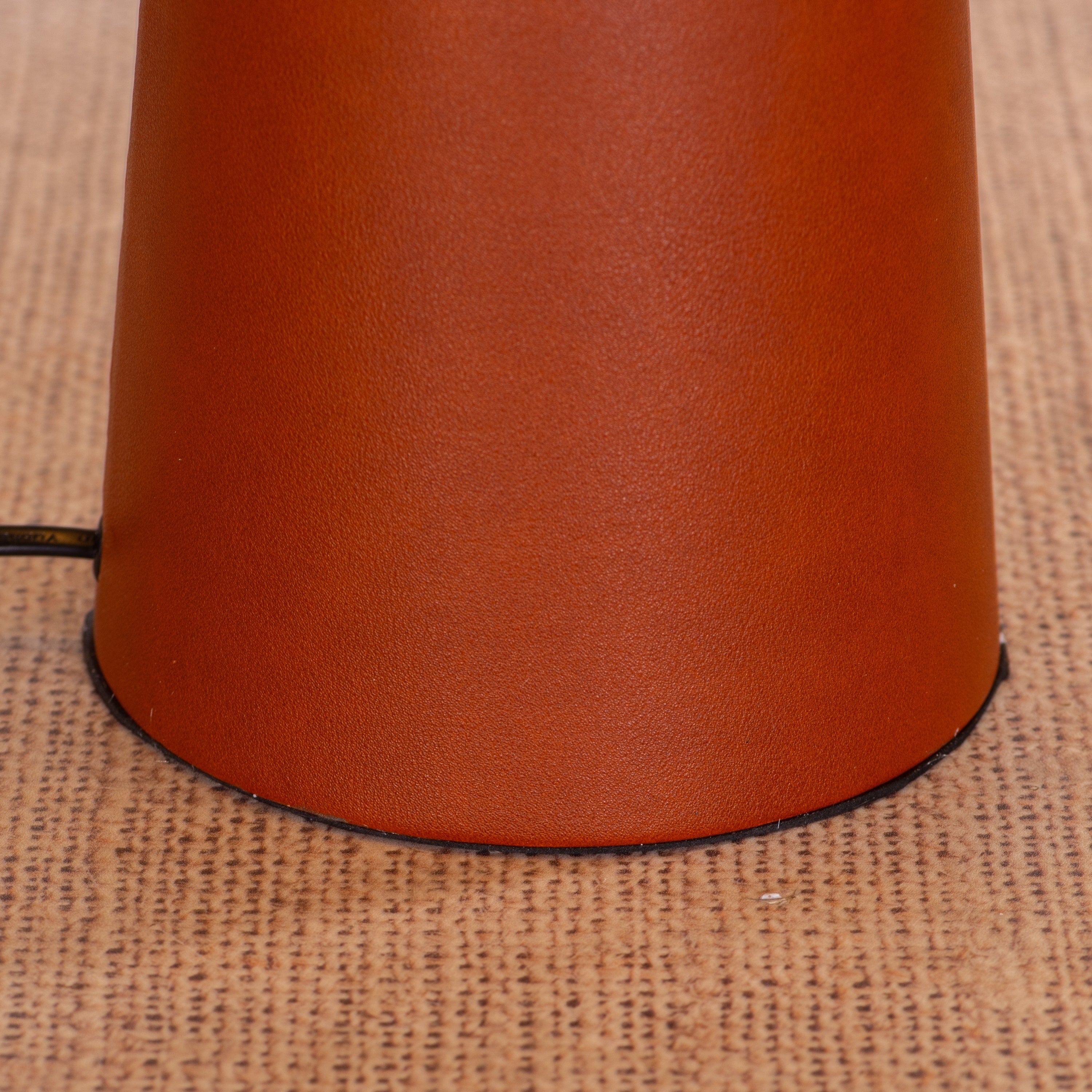 Gold Coast (Gold, Brown) Leather Table Lamp