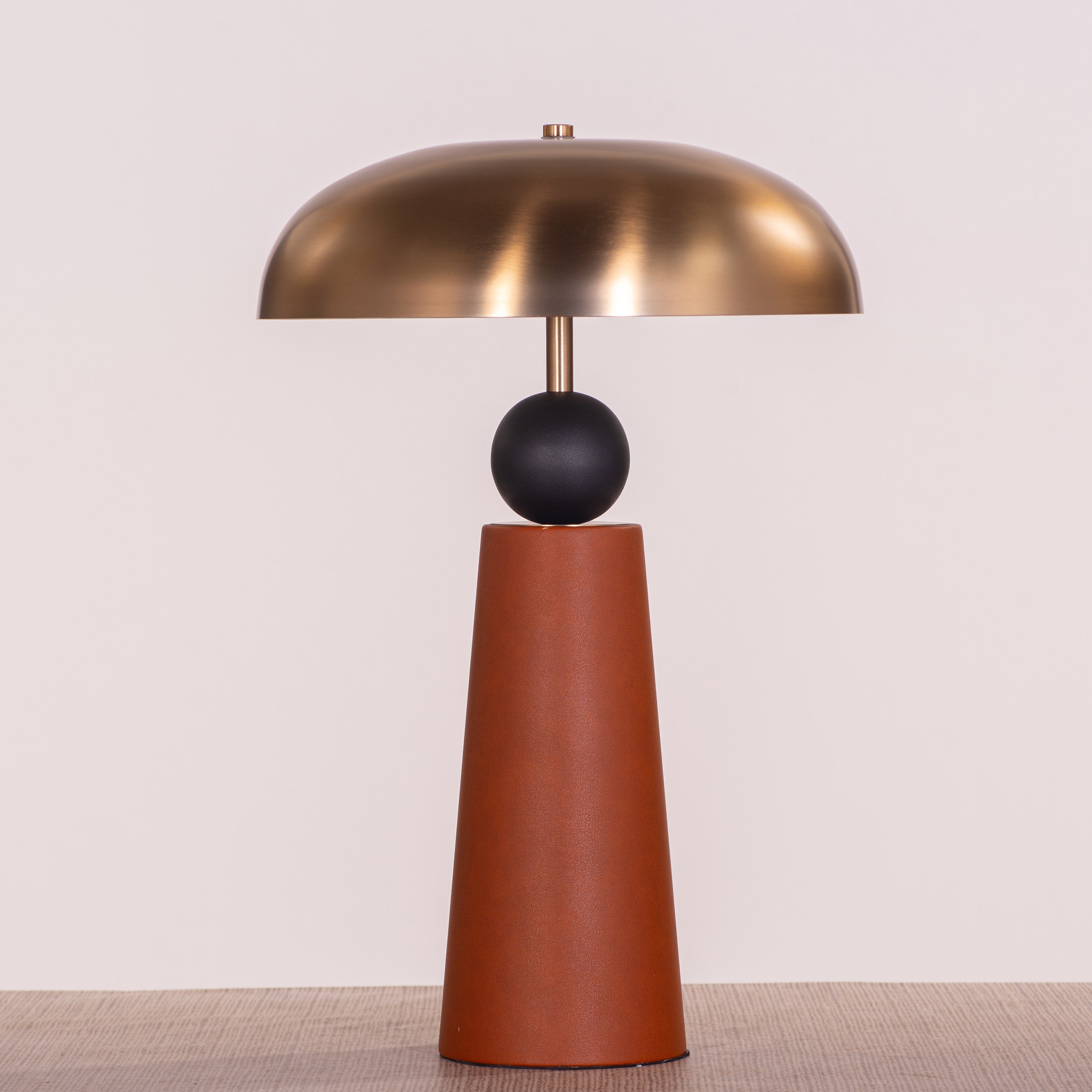 Gold Coast (Gold, Brown) Leather Table Lamp