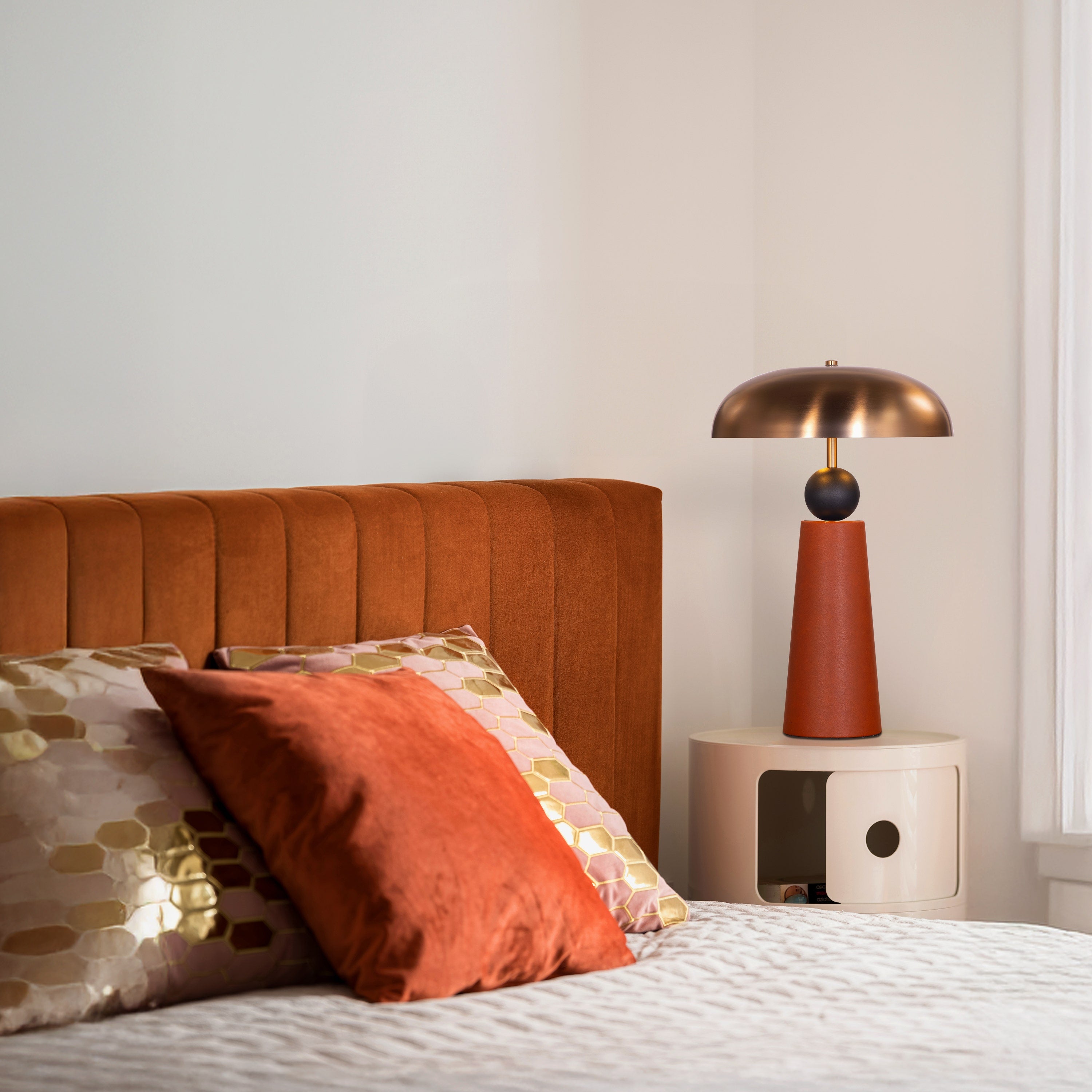 Gold Coast (Gold, Brown) Leather Table Lamp