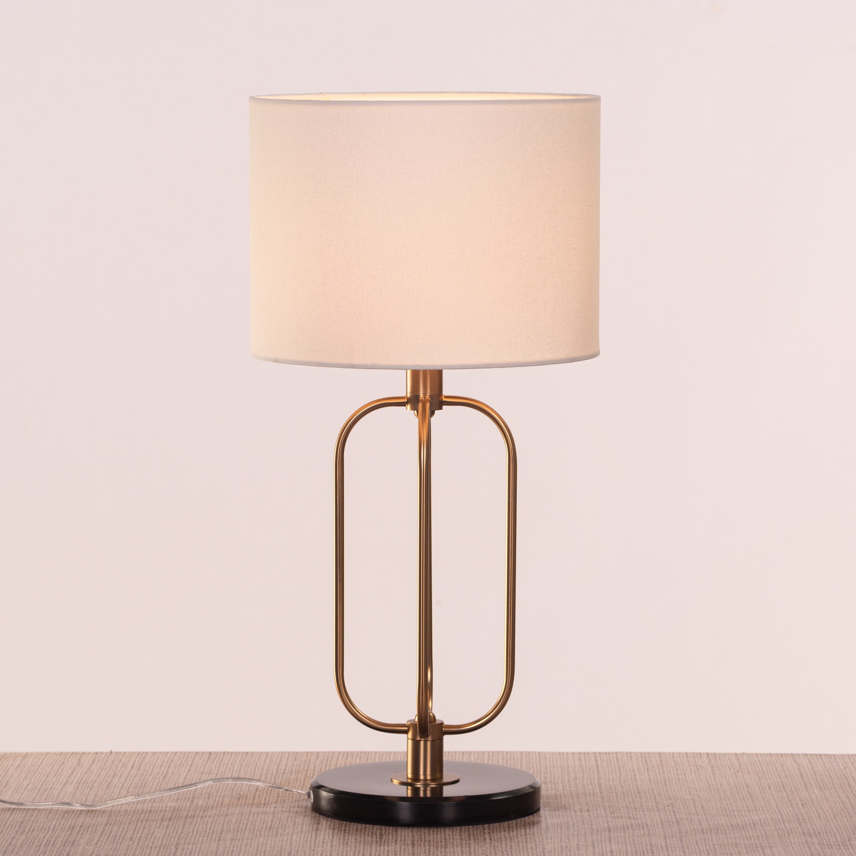 Auremont (Gold/Off-White) Marble Table Lamp