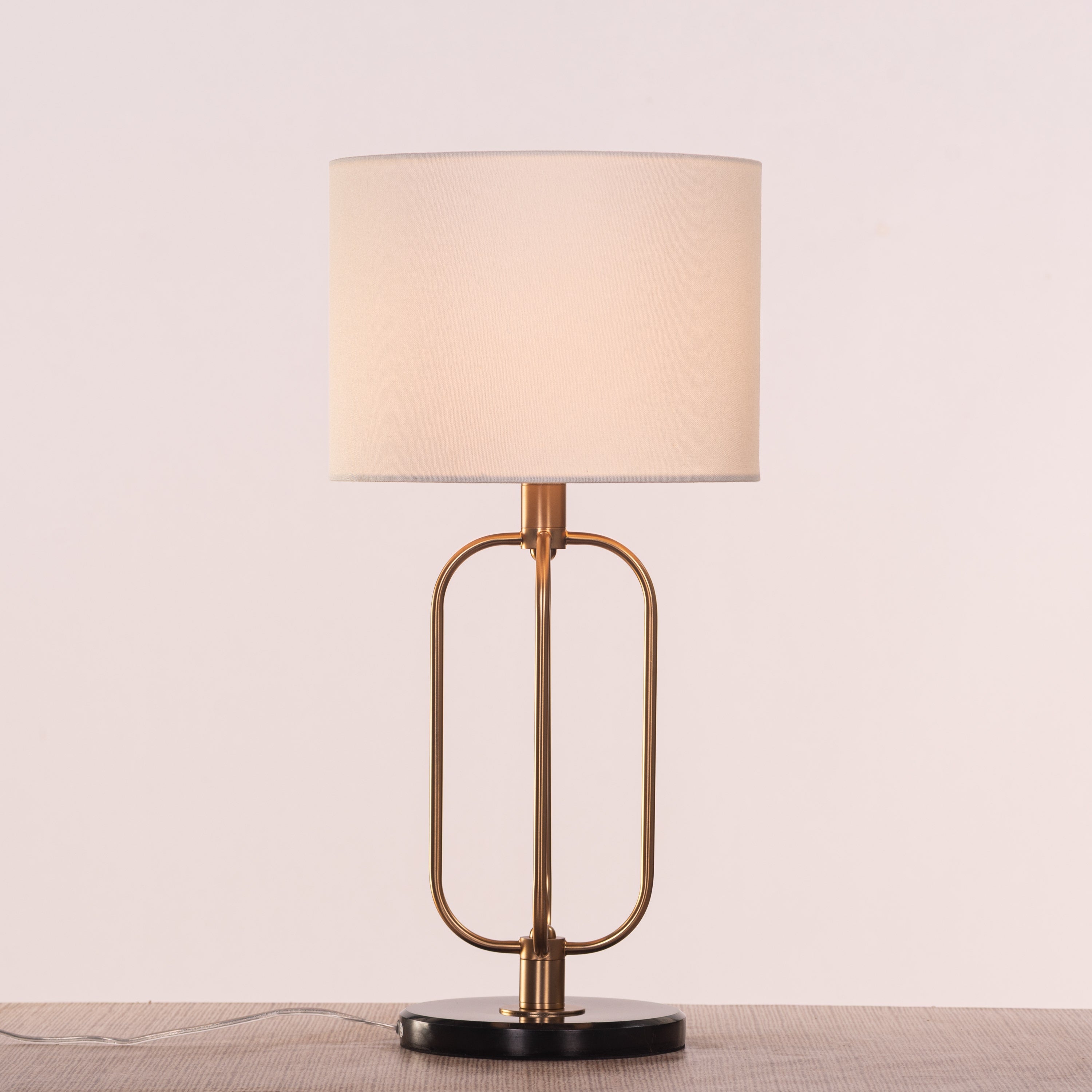 Auremont (Gold/Off-White) Marble Table Lamp