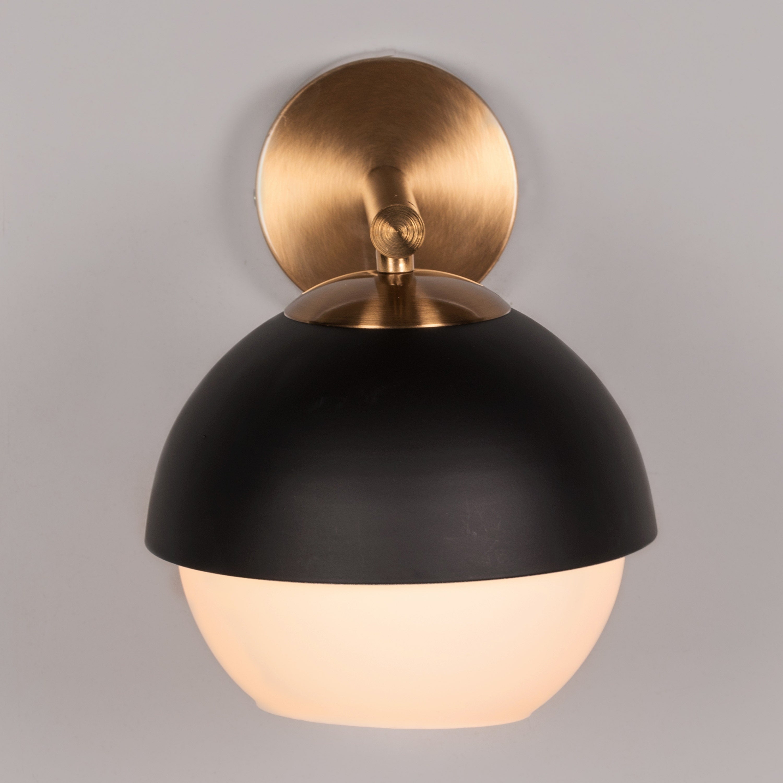 Addiction (Gold, Black) Wall Light