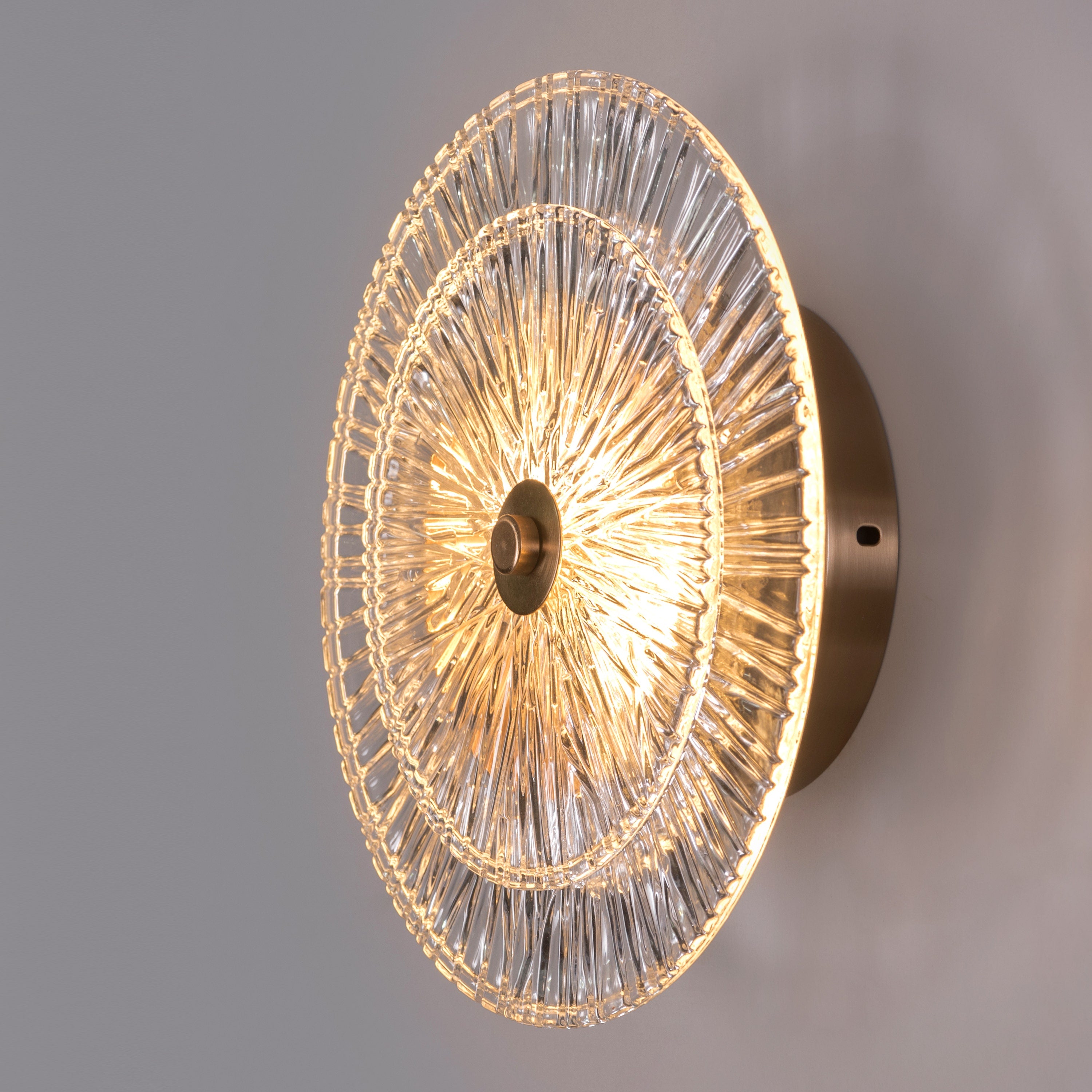 Feel My Crown (Gold) Textured Glass Wall Light